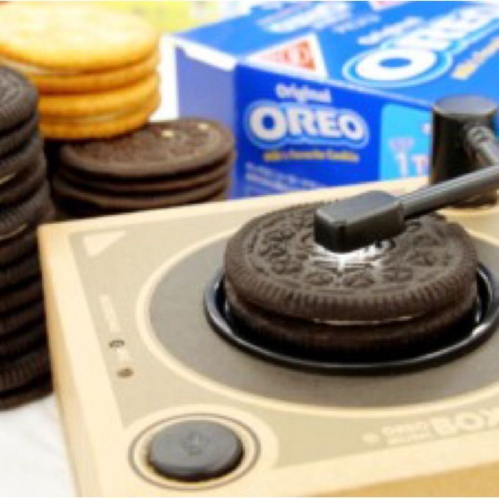 Oreo Cookie Turntable Set